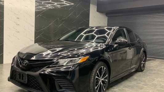 Toyota Camry, Бензин, 2019