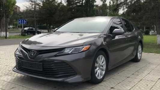 Toyota Camry, Бензин, 2019