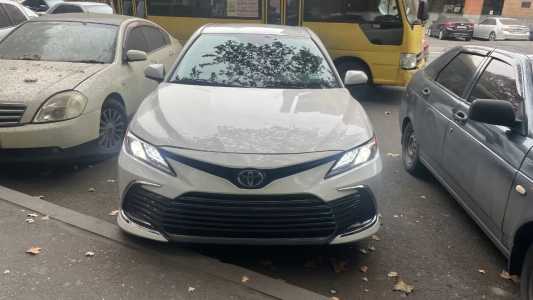 Toyota Camry, Бензин, 2019