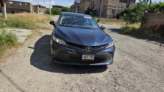 Toyota Camry, Бензин, 2019