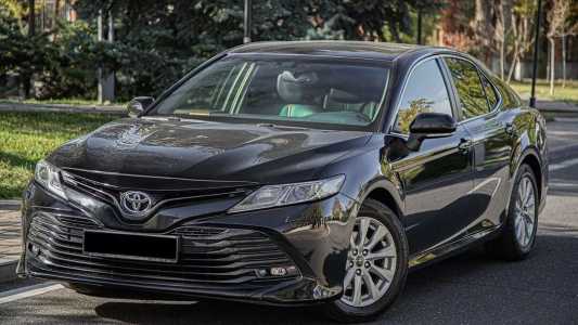 Toyota Camry, Бензин, 2019