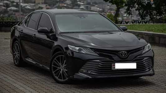 Toyota Camry, Бензин, 2019