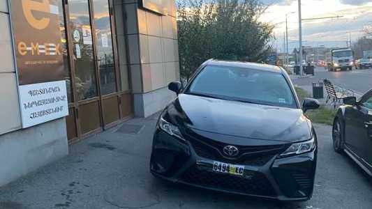 Toyota Camry, Бензин, 2019