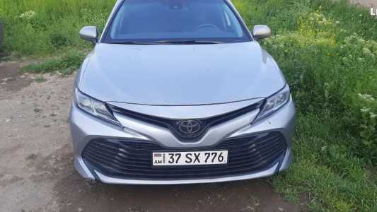 Toyota Camry, Бензин, 2019