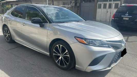 Toyota Camry, Бензин, 2019