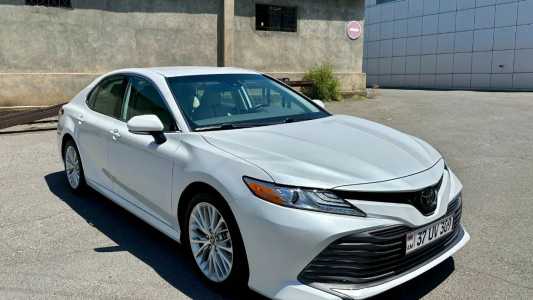 Toyota Camry, Бензин, 2020