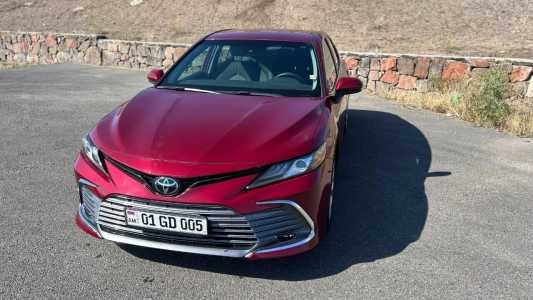 Toyota Camry, Бензин, 2020