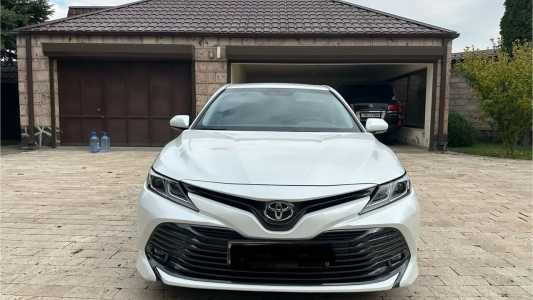 Toyota Camry, Бензин, 2020