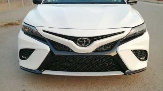 Toyota Camry, Бензин, 2020