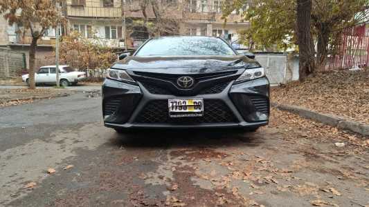 Toyota Camry, Бензин, 2020