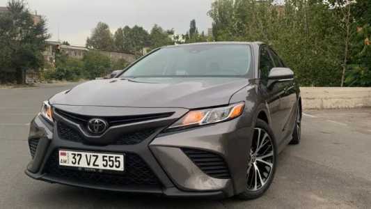 Toyota Camry, Бензин, 2020