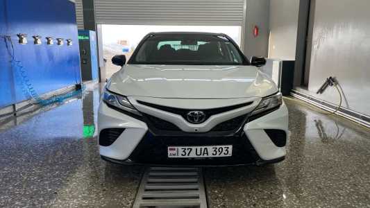 Toyota Camry, Бензин, 2020