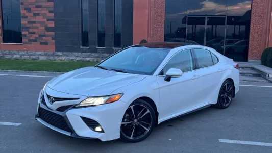 Toyota Camry, Бензин, 2020