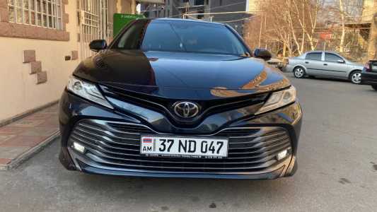 Toyota Camry, Бензин, 2020