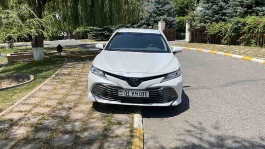 Toyota Camry, Бензин, 2020