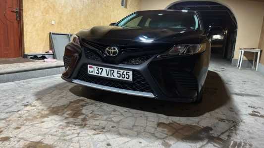 Toyota Camry, Бензин, 2020