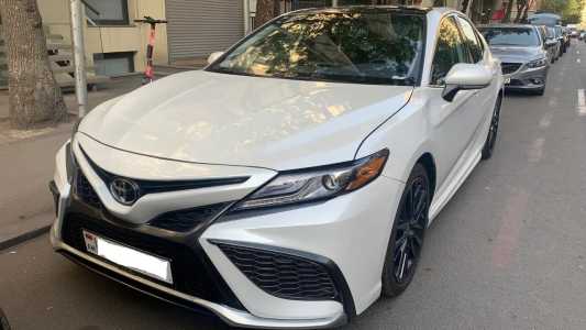 Toyota Camry, Бензин, 2020