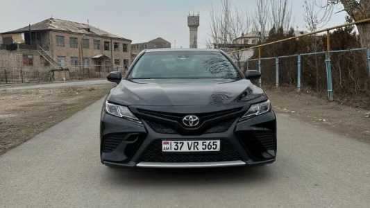 Toyota Camry, Бензин, 2020