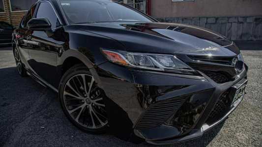 Toyota Camry, Бензин, 2020