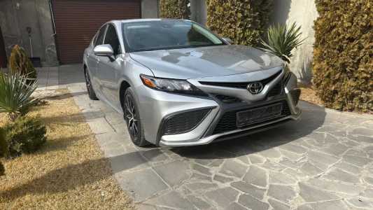 Toyota Camry, Бензин, 2021