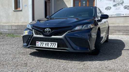 Toyota Camry, Бензин, 2021