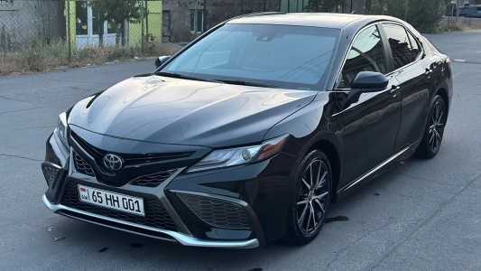 Toyota Camry, Бензин, 2021