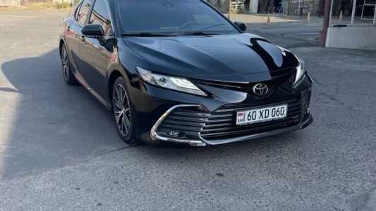 Toyota Camry, Бензин, 2021