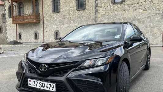 Toyota Camry, Бензин, 2021