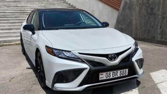 Toyota Camry, Бензин, 2021