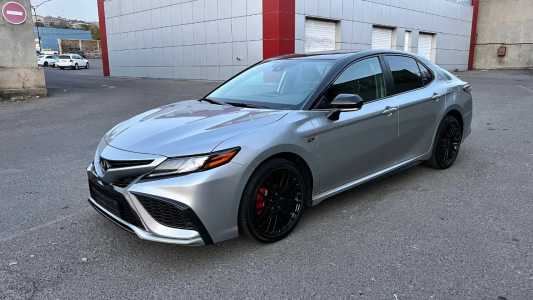 Toyota Camry, Бензин, 2022