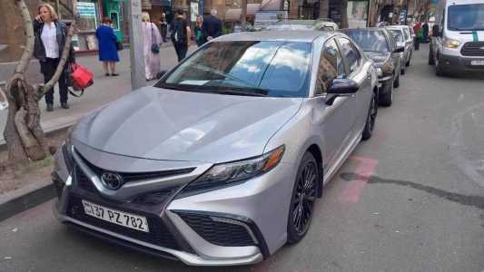 Toyota Camry, Бензин, 2022