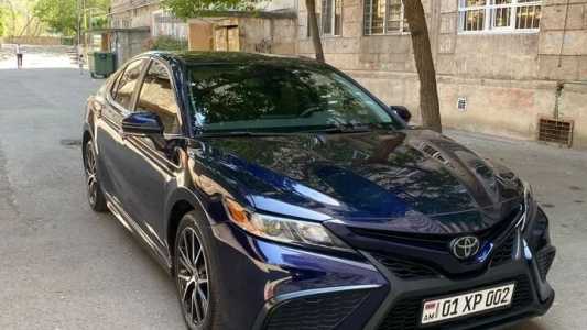 Toyota Camry, Бензин, 2022