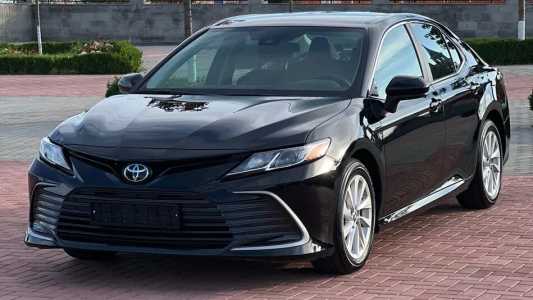 Toyota Camry, Бензин, 2023