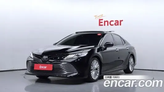 Toyota Camry (XV70), 2018