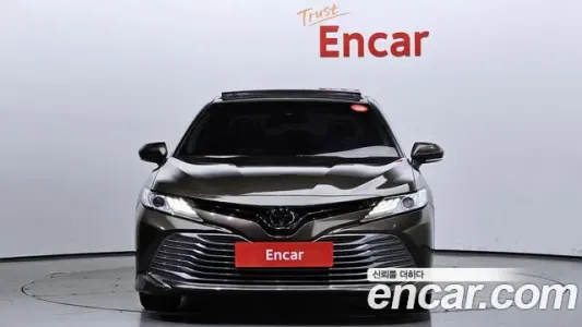 Toyota Camry (XV70), 2019