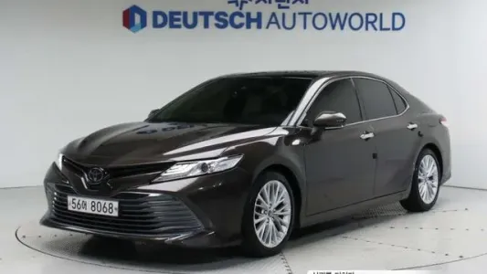 Toyota Camry (XV70), 2019