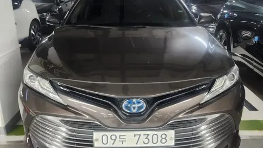 Toyota Camry (XV70), 2019