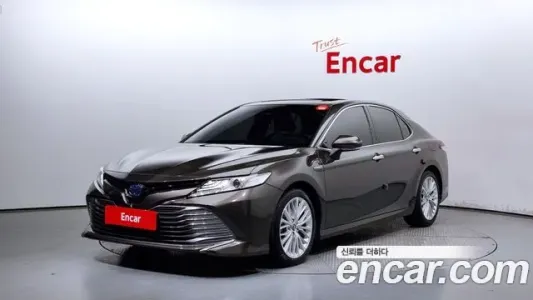 Toyota Camry (XV70), 2019