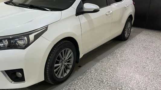 Toyota Corolla, Бензин, 2013