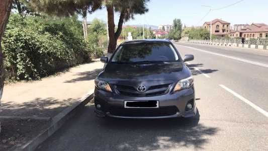 Toyota Corolla, Бензин, 2013