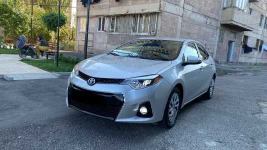 Toyota Corolla, Бензин, 2014