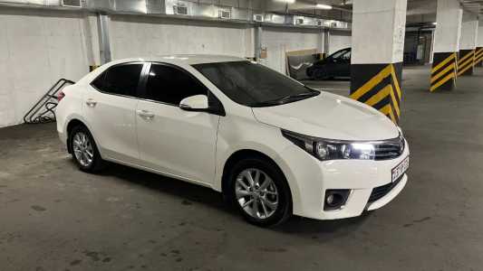 Toyota Corolla, Бензин, 2014