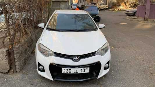 Toyota Corolla, Бензин, 2015