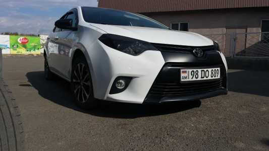 Toyota Corolla, Бензин, 2015