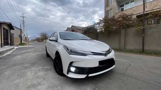 Toyota Corolla, Бензин, 2016