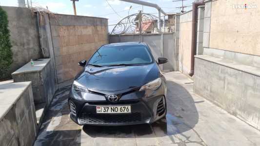 Toyota Corolla, Бензин, 2016