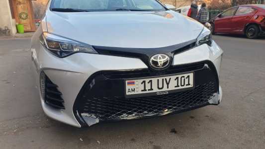 Toyota Corolla, Бензин, 2017