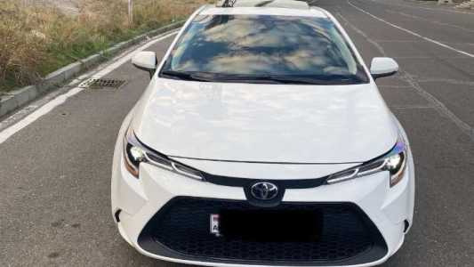 Toyota Corolla, Бензин, 2019