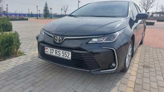 Toyota Corolla, Бензин, 2019