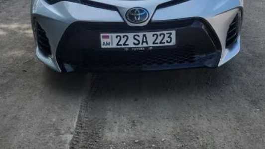 Toyota Corolla, Бензин, 2019